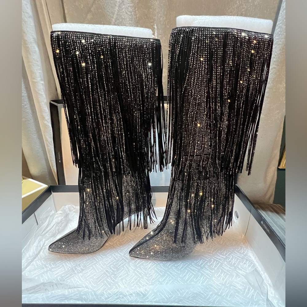 STUNNING 💎 🔥INC Silver rhinestone heel boots. Size 9M. NWB